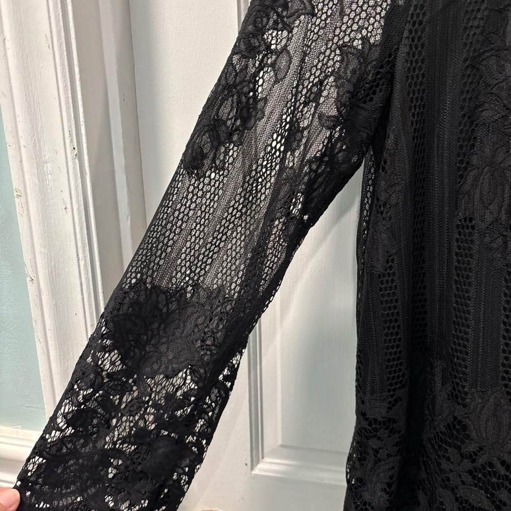 Ultra pink Women’s Victorian Style Lace Top Size M Black Whimsigoth Romantic EUC - Picture 4 of 11